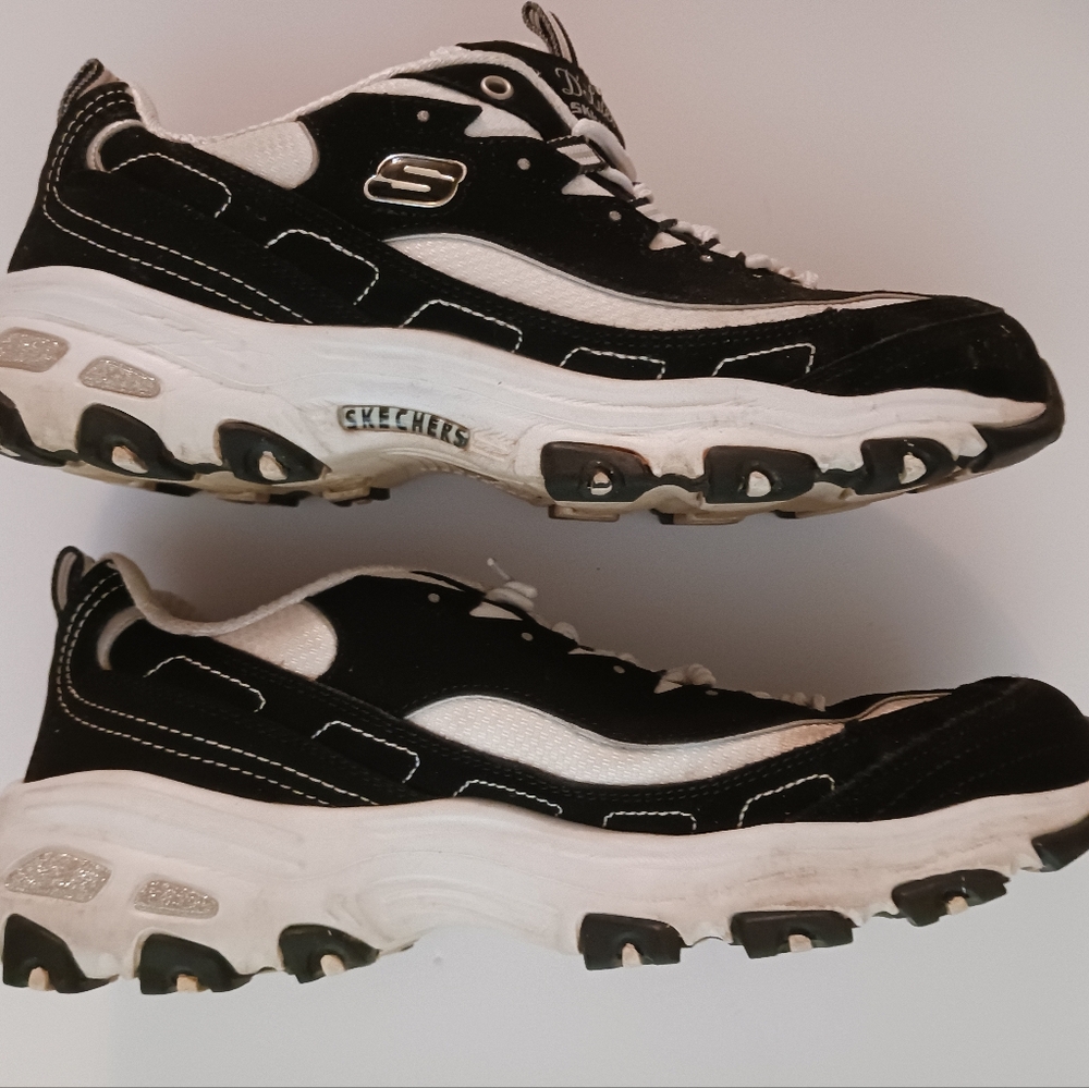 Sketchers 9